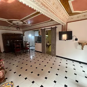 https://red-house.essaouirahotels.net